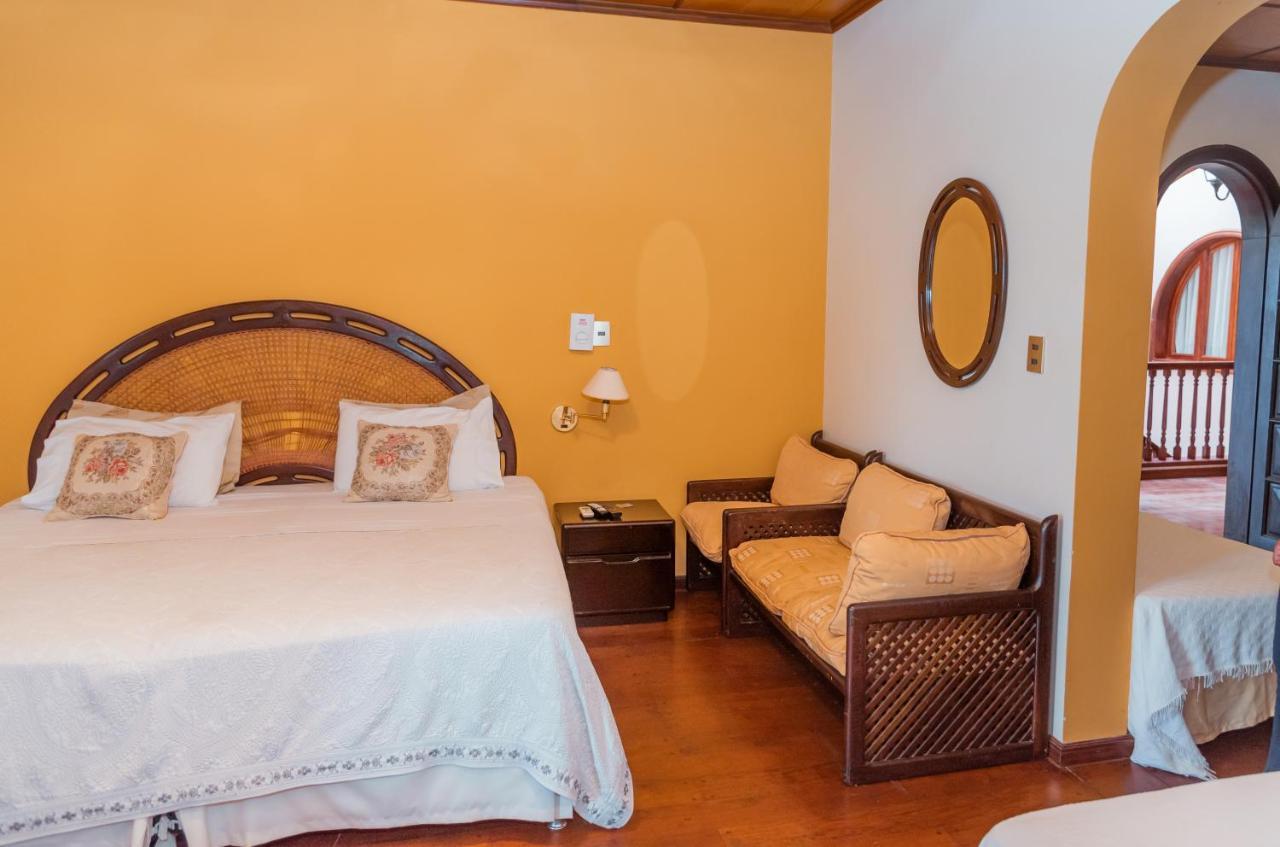 Casa Blanca Hotel Ciudad del Este Luaran gambar